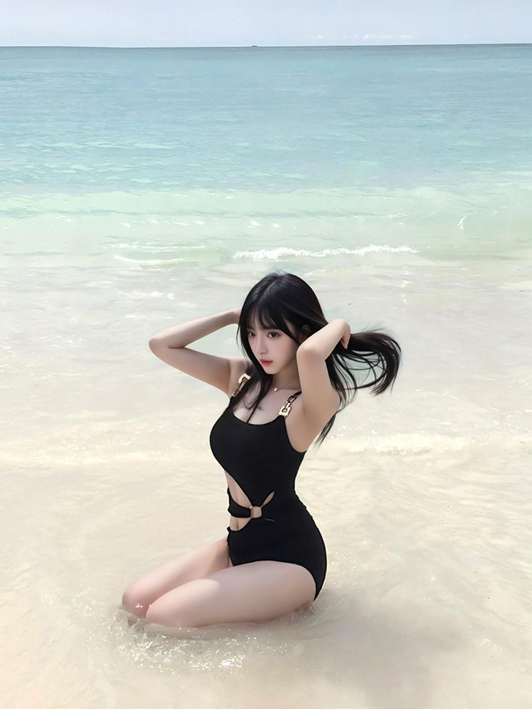Maillot de bain monokini sexy  - Spa&Wellness Earth City Шелепиха avis et prix